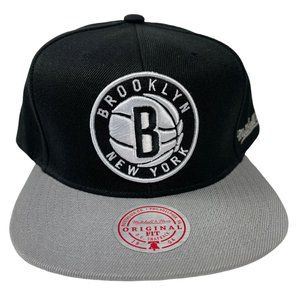 Mitchell & Ness Brooklyn Nets Snapback Hat Black Gray Large Embroidered Back